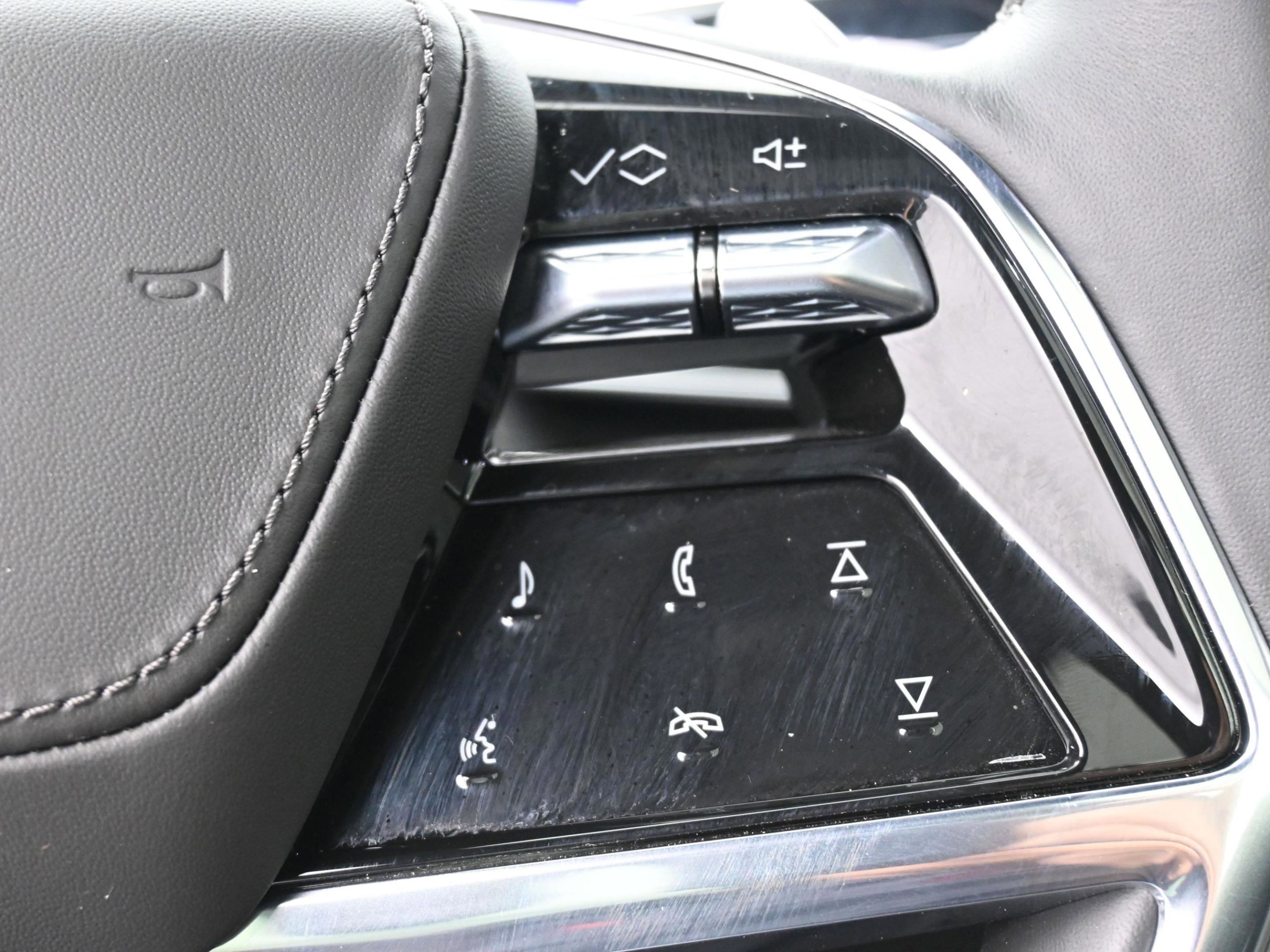 Used 2026 Cadillac Escalade Platinum Sport w/ LPO, ONYX Package image 20