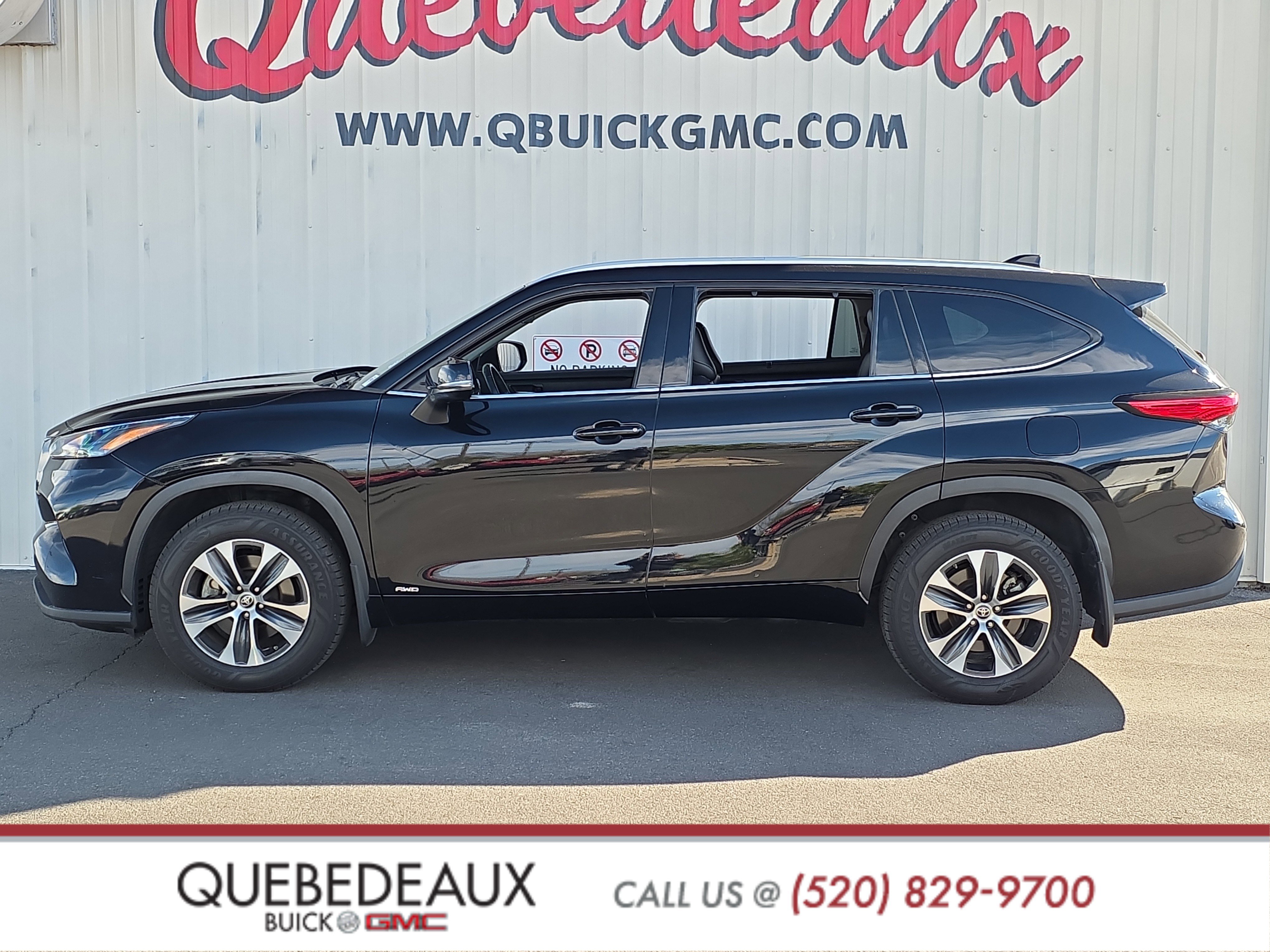 Used 2022 Toyota Highlander XLE image 4