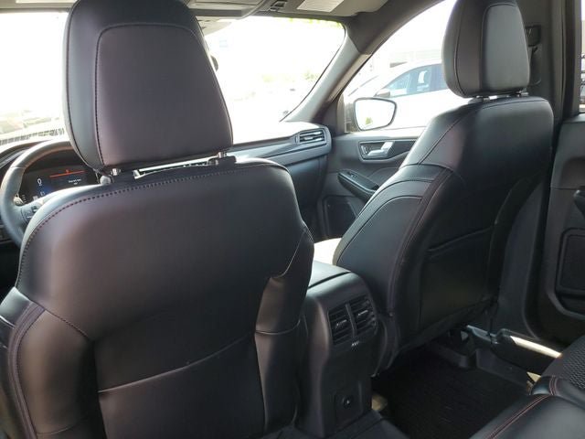 Used 2024 Ford Escape ST-Line w/ Tech Pack #1 AWD/4WD image 25