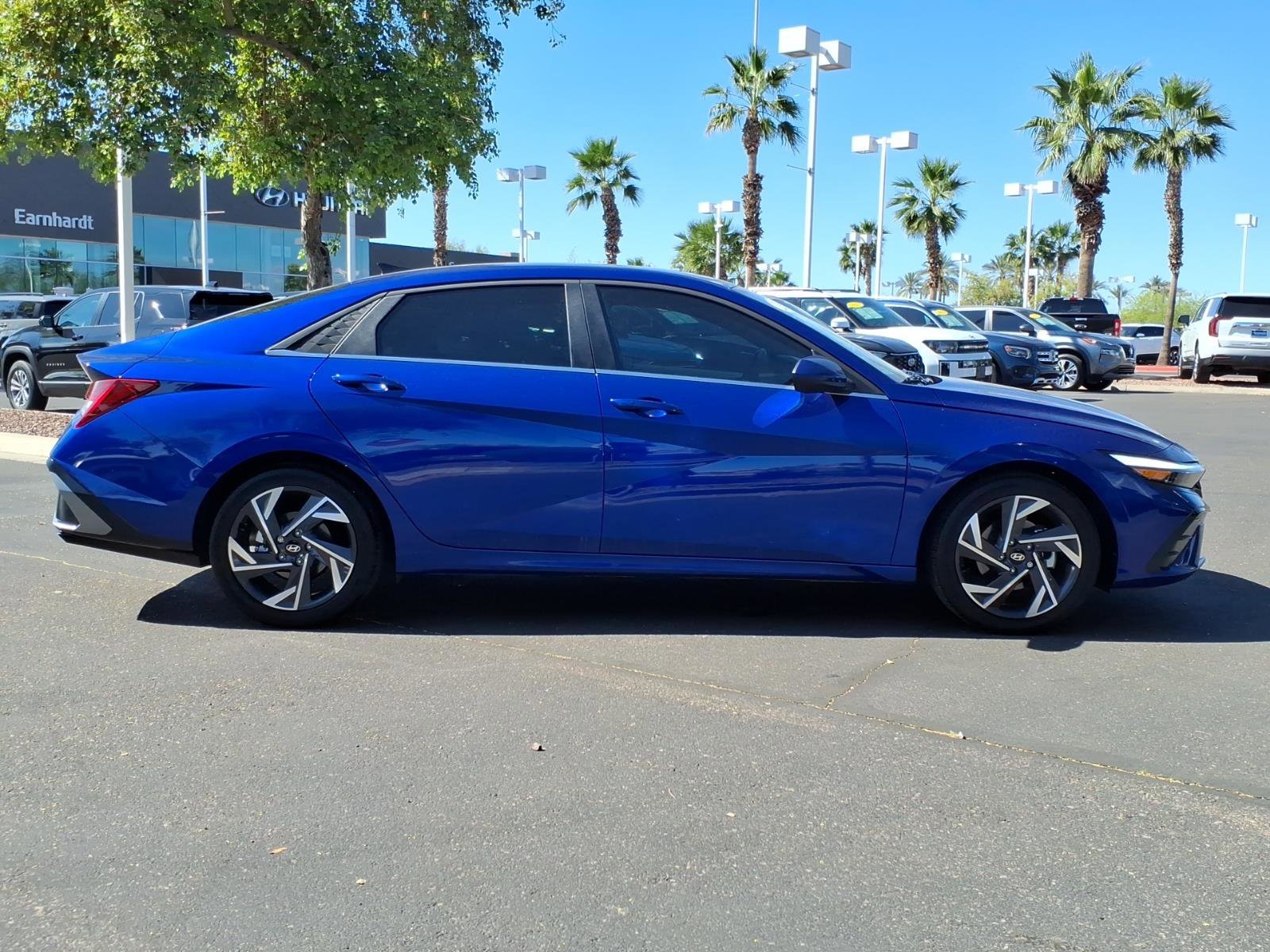 Certified 2025 Hyundai Elantra SEL image 6