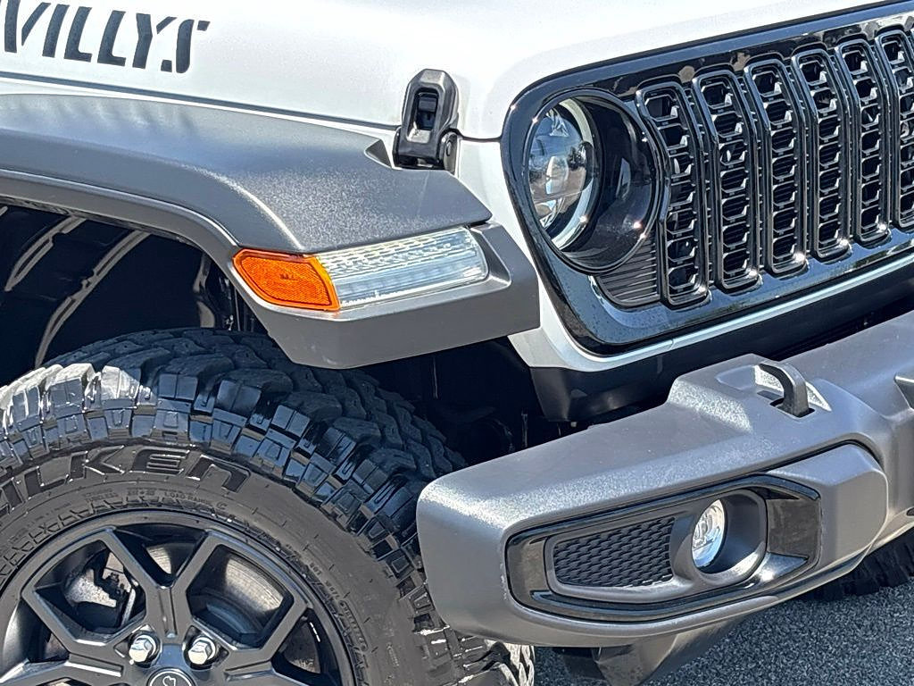 Used 2024 Jeep Wrangler Unlimited Sport AWD/4WD image 8