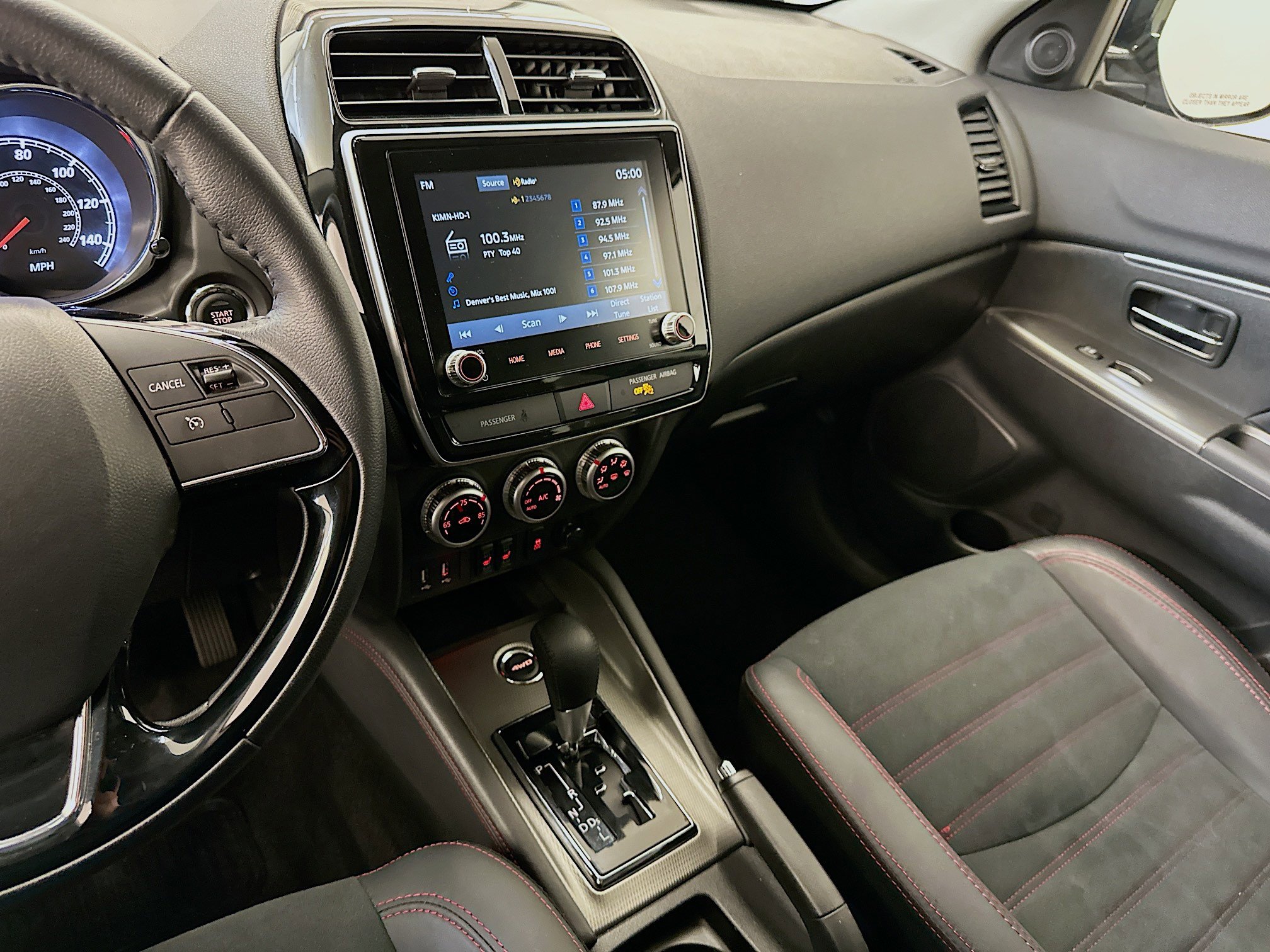 Used 2025 Mitsubishi Outlander Sport SE image 25