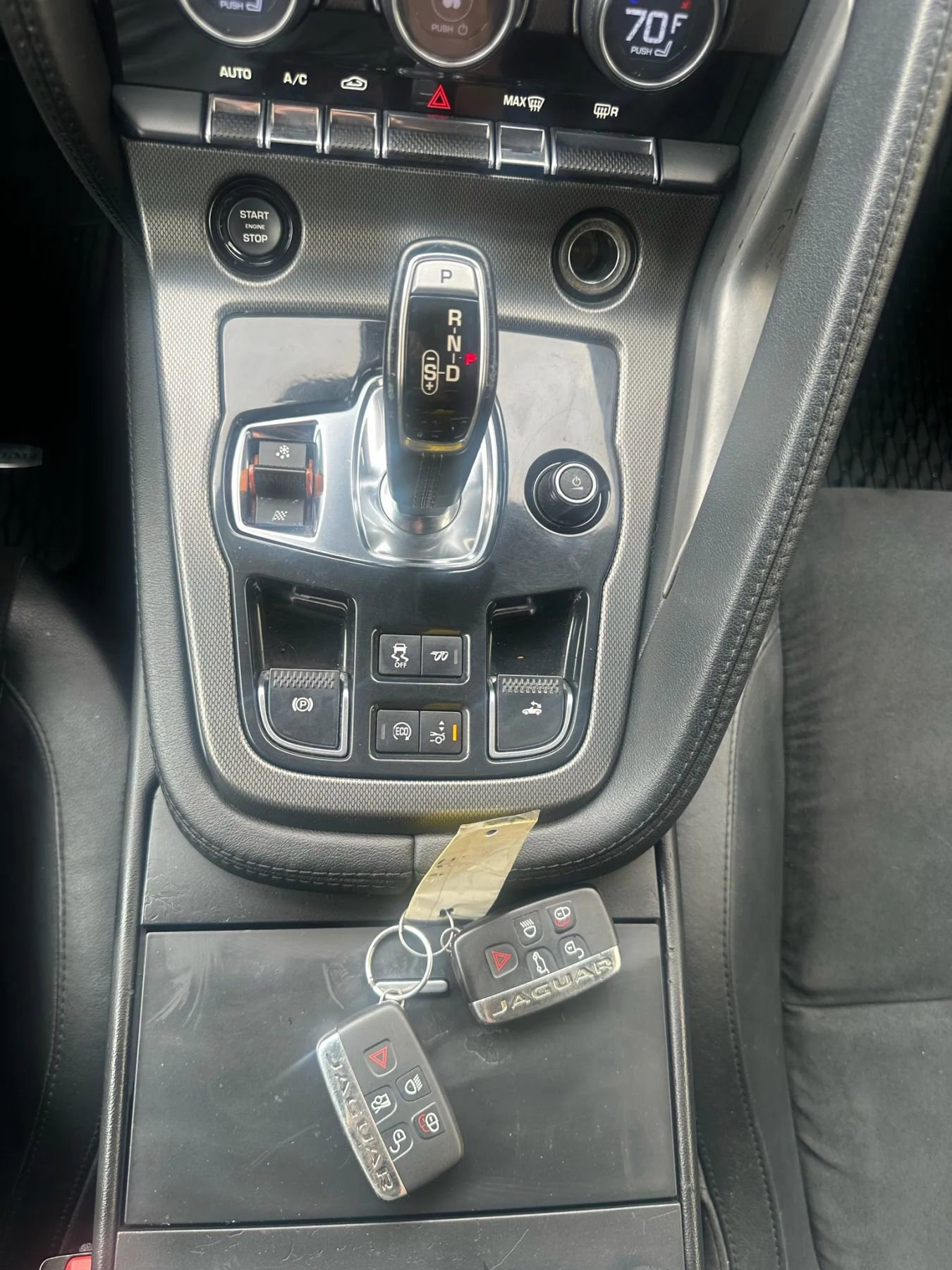 Used 2014 Jaguar F-TYPE S image 33