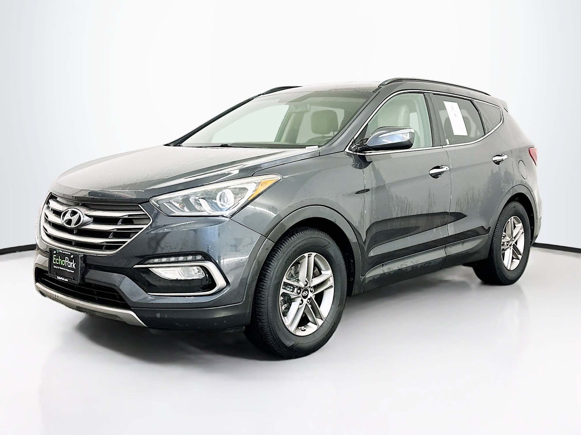 Used 2017 Hyundai Santa Fe Sport image 3