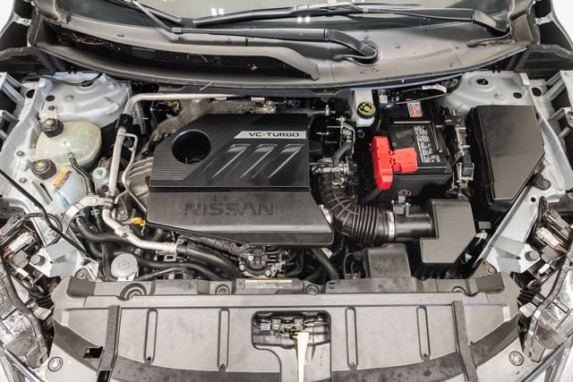 Used 2025 Nissan Rogue SV FWD image 3