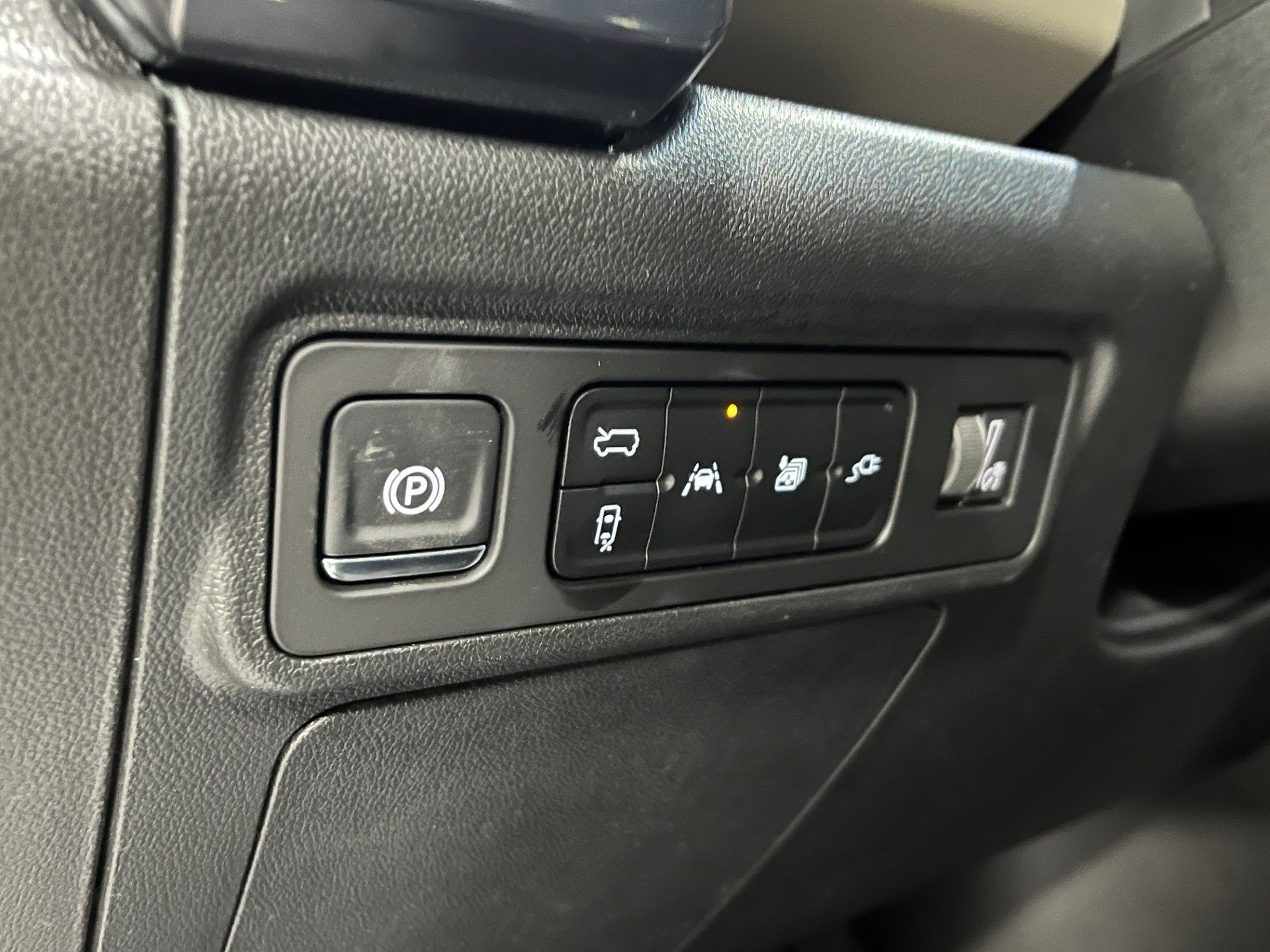 New 2026 GMC Hummer EV SUV image 13