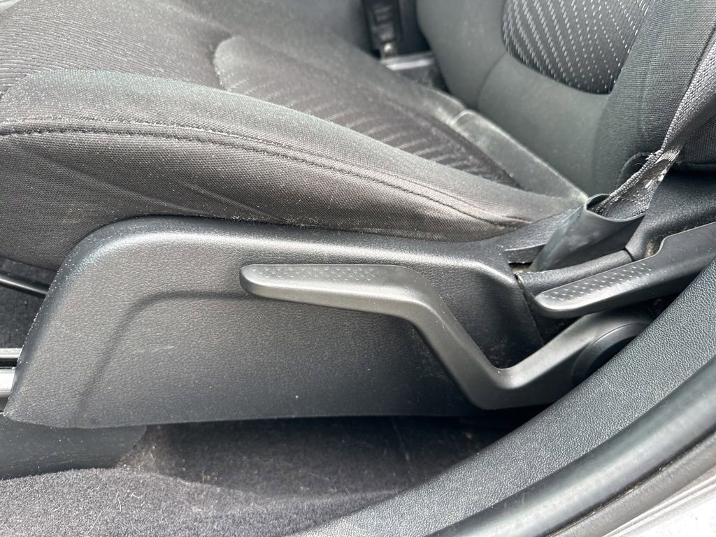 Used 2018 Dodge Journey SE w/ Blacktop Package FWD image 16