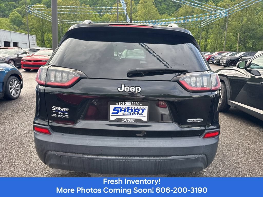 Used 2019 Jeep Cherokee Latitude Plus AWD/4WD image 7
