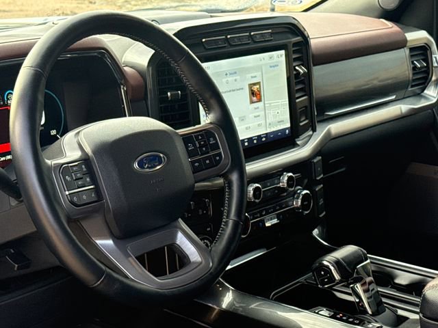 Used 2022 Ford F150 Lariat image 16