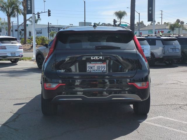 Certified 2024 Kia Niro Wind FWD image 4