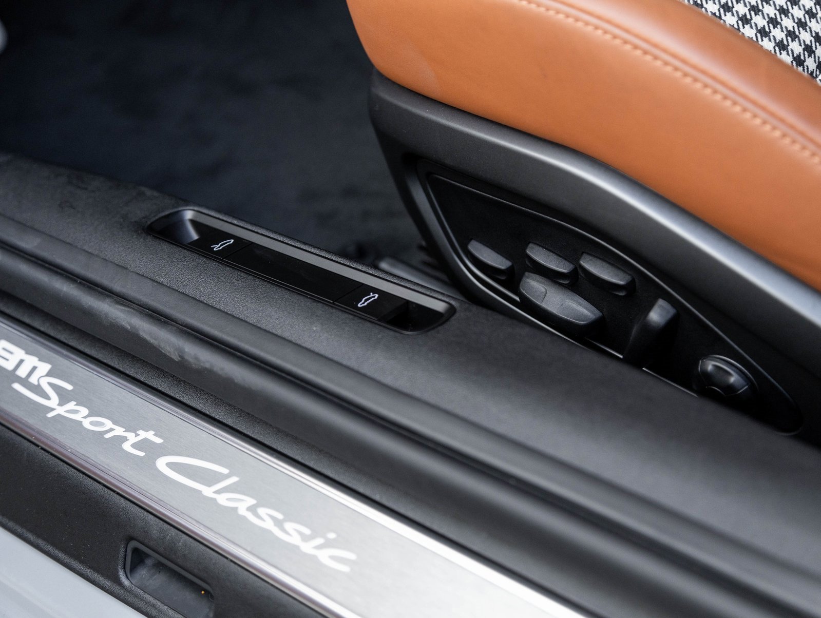 Used 2023 Porsche 911 Sport Classic image 22