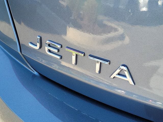 Certified 2024 Volkswagen Jetta Sport FWD image 6