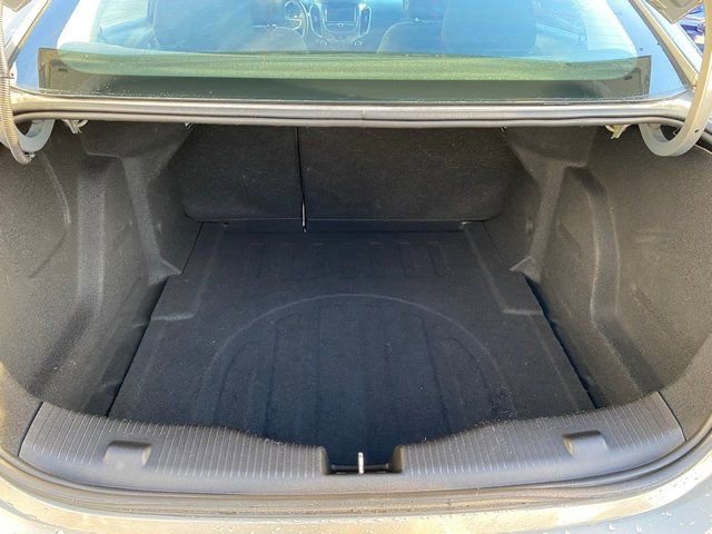 Used 2018 Chevrolet Cruze LT image 19