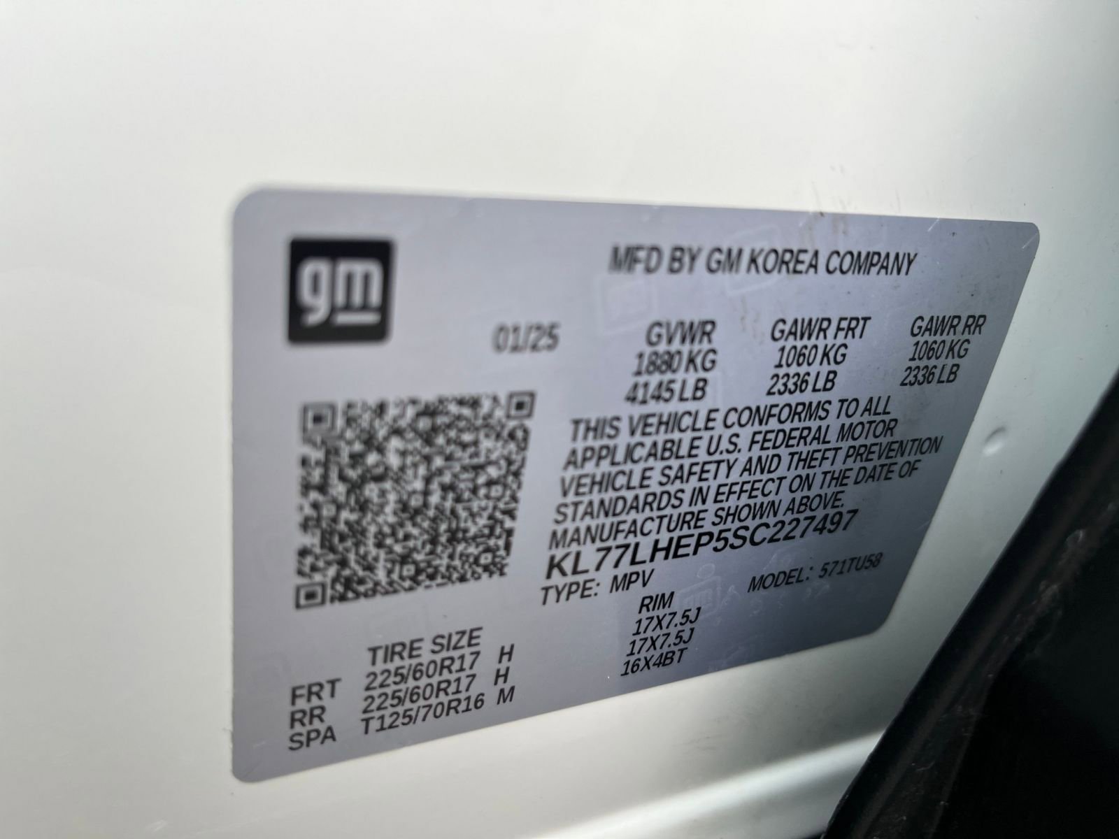 Used 2025 Chevrolet Trax LT image 27