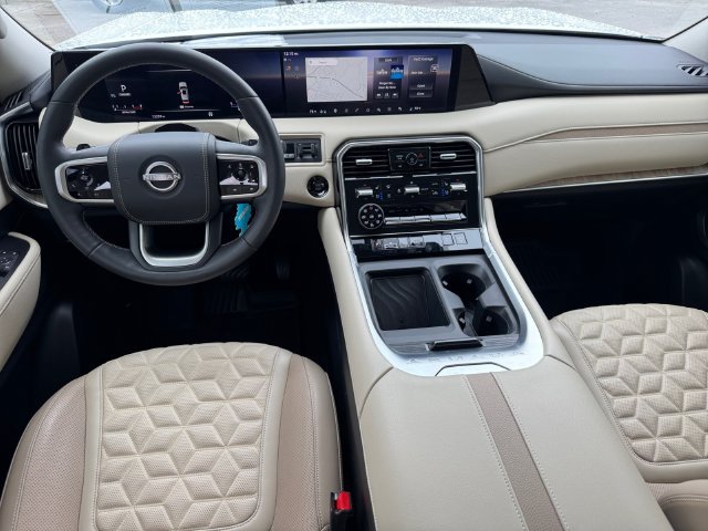 Used 2025 Nissan Armada Platinum Reserve AWD/4WD image 15