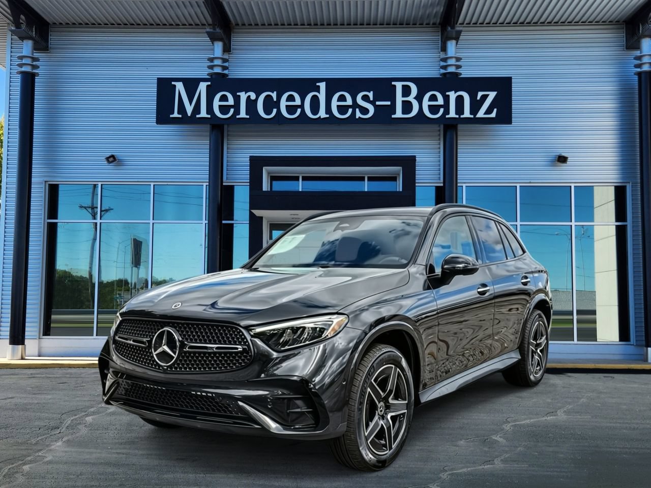 New 2026 Mercedes-Benz GLC 300 4MATIC image 3