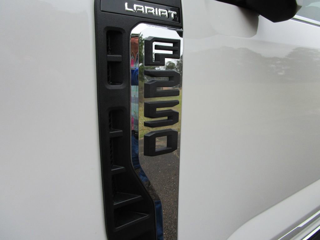 Used 2026 Ford F250 Lariat w/ Chrome Package image 18