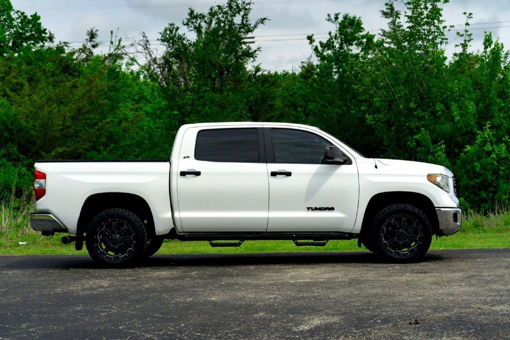 Used 2018 Toyota Tundra SR5 w/ SR5 Upgrade Package AWD/4WD image 5