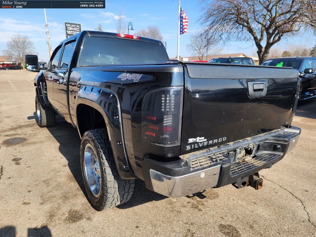 Used 2013 Chevrolet Silverado 2500 LT w/ Interior Plus Package image 7