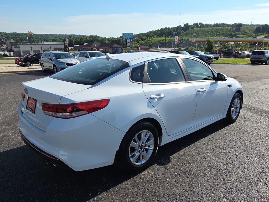 Used 2016 Kia Optima LX FWD image 8