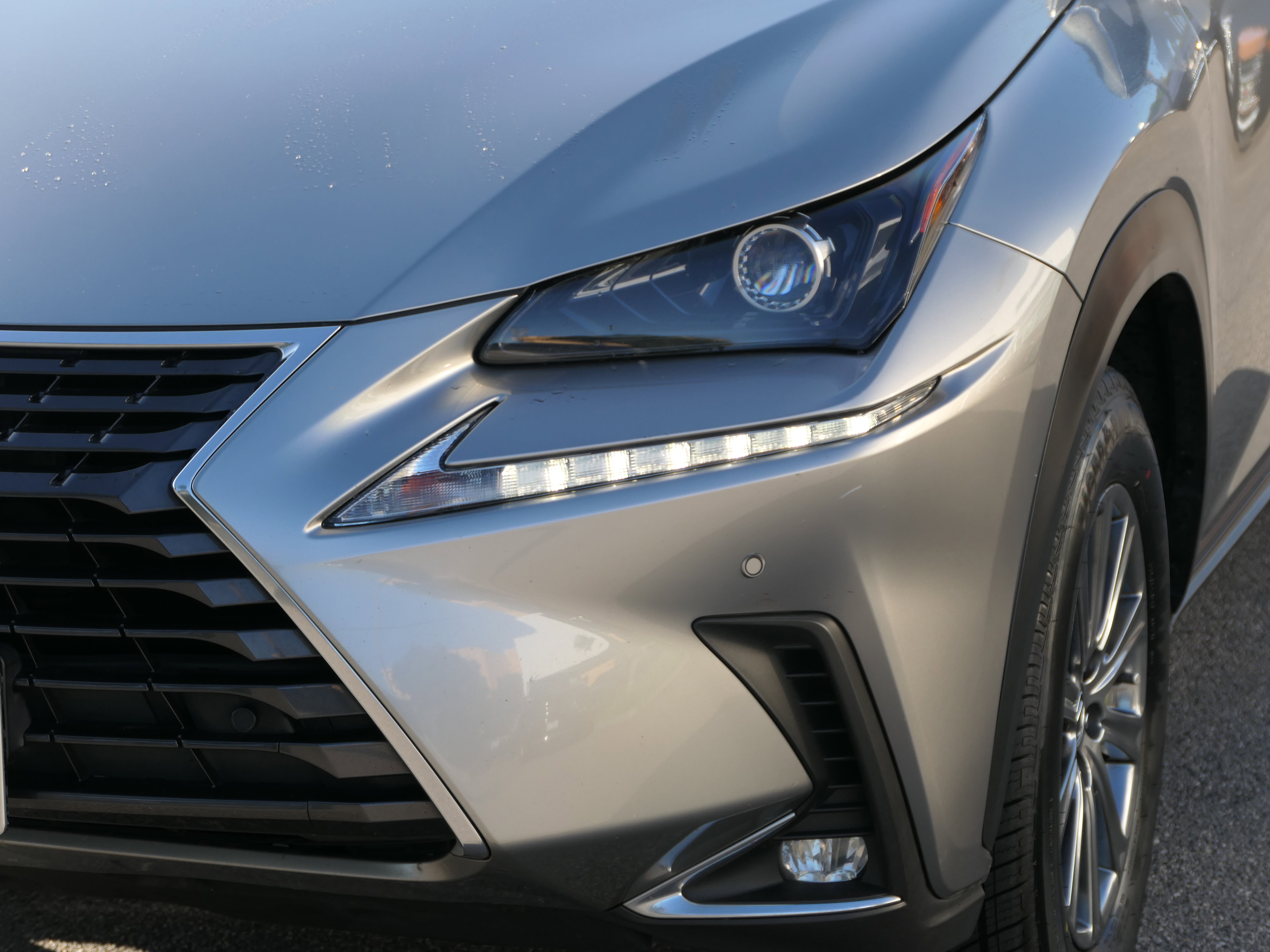 Used 2019 Lexus NX 300h AWD image 9