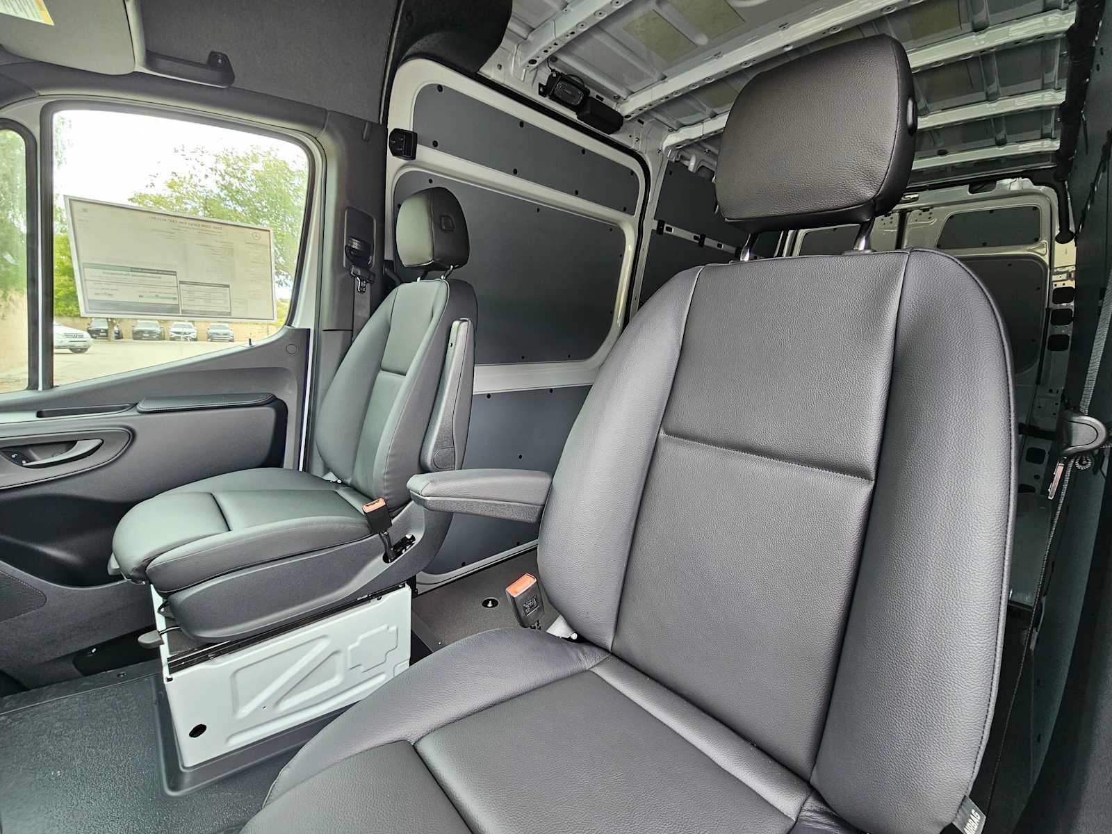 New 2026 Mercedes-Benz Sprinter 2500 image 21