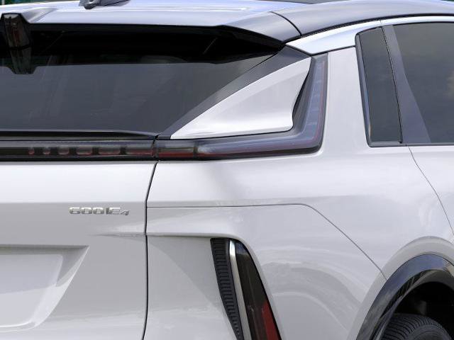 New 2025 Cadillac Lyriq Luxury AWD/4WD image 11