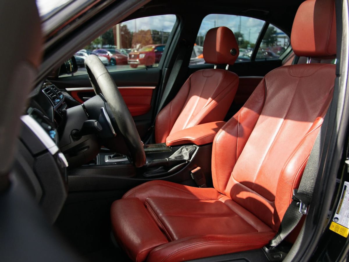 Used 2018 BMW 340i Sedan w/ Premium Package RWD image 19