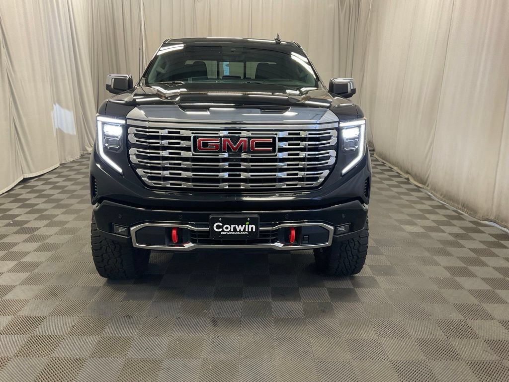 Used 2022 GMC Sierra 1500 Denali w/ Denali Reserve Package AWD/4WD image 13