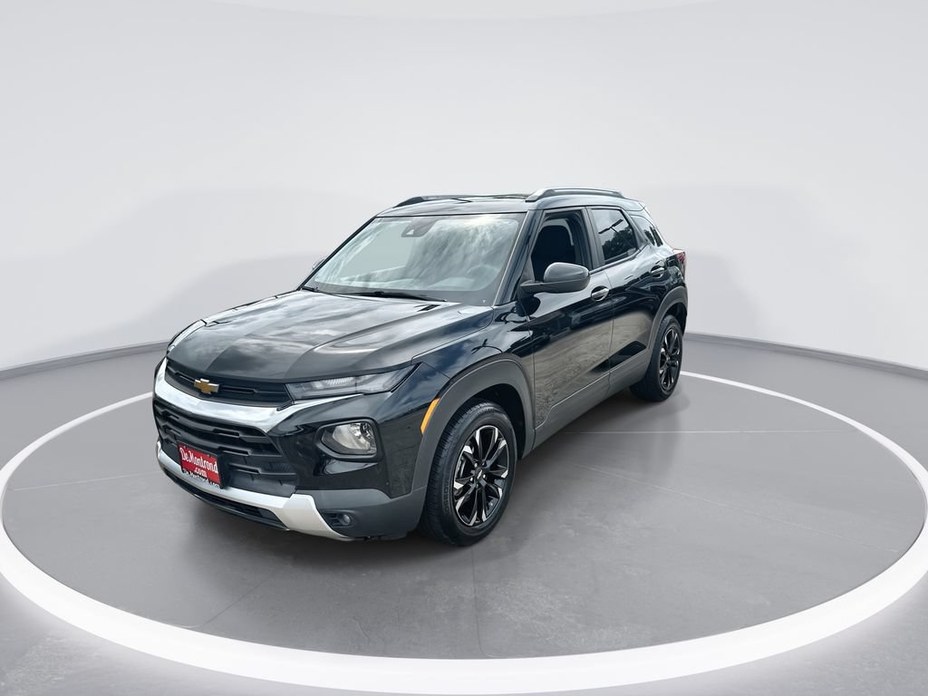 Used 2023 Chevrolet TrailBlazer LT w/ Convenience Package FWD image 4