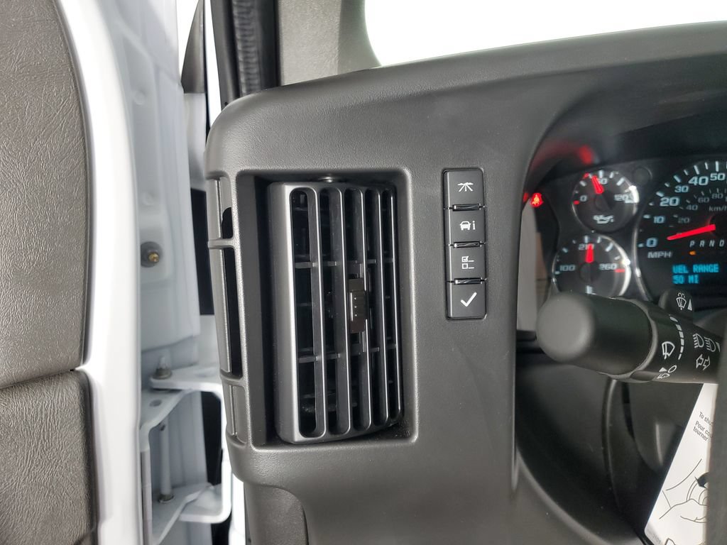 New 2026 Chevrolet Express 2500 Extended w/ Communications Package RWD image 27