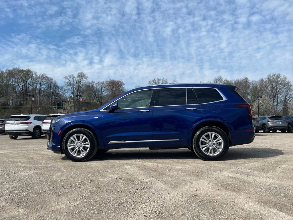 Used 2025 Cadillac XT6 Luxury AWD/4WD image 19