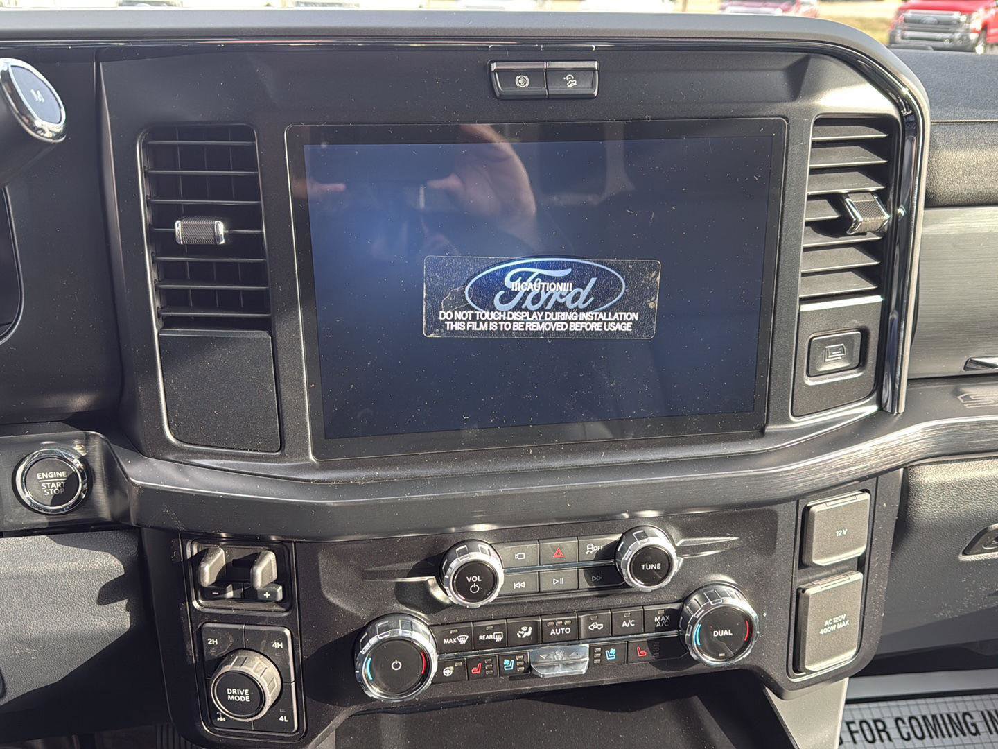 New 2026 Ford F250 Lariat w/ Chrome Package image 31