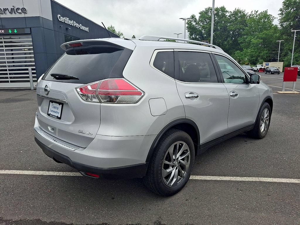 Used 2015 Nissan Rogue SL w/ SL Premium Package AWD/4WD image 9