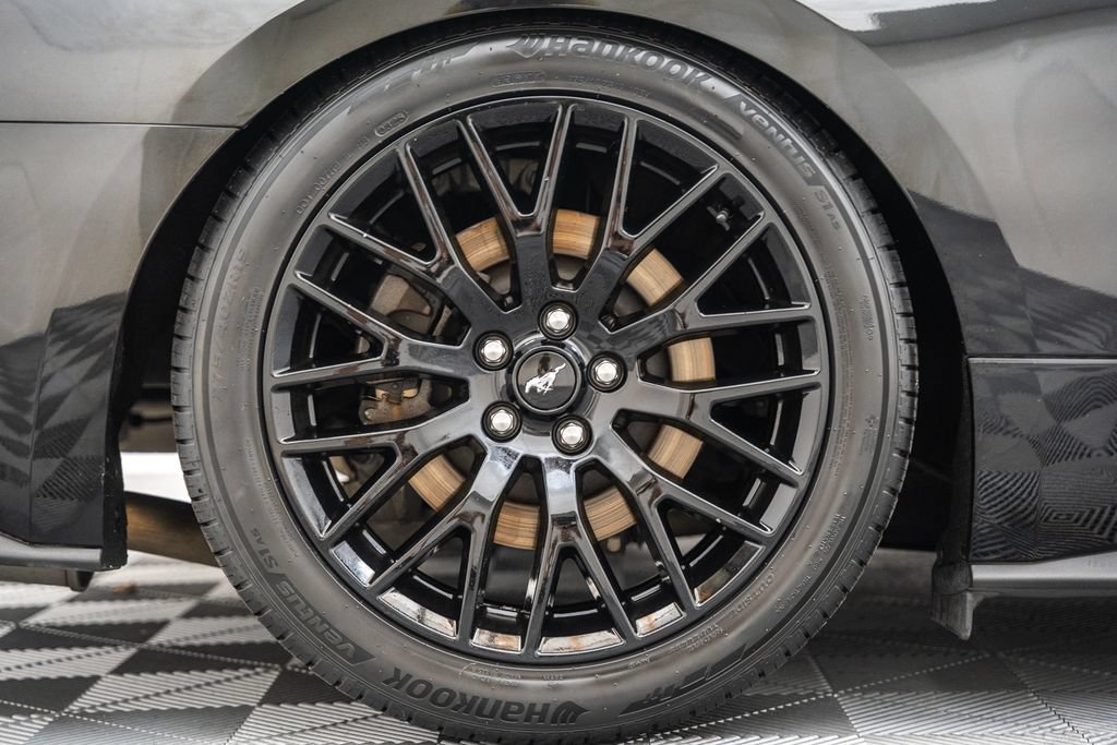 Used 2018 Ford Mustang GT w/ GT Performance Package RWD image 21