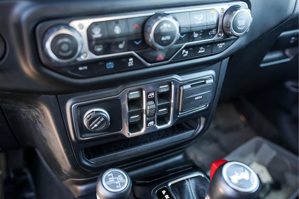 Used 2021 Jeep Wrangler Unlimited Sahara w/ Cold Weather Group image 22