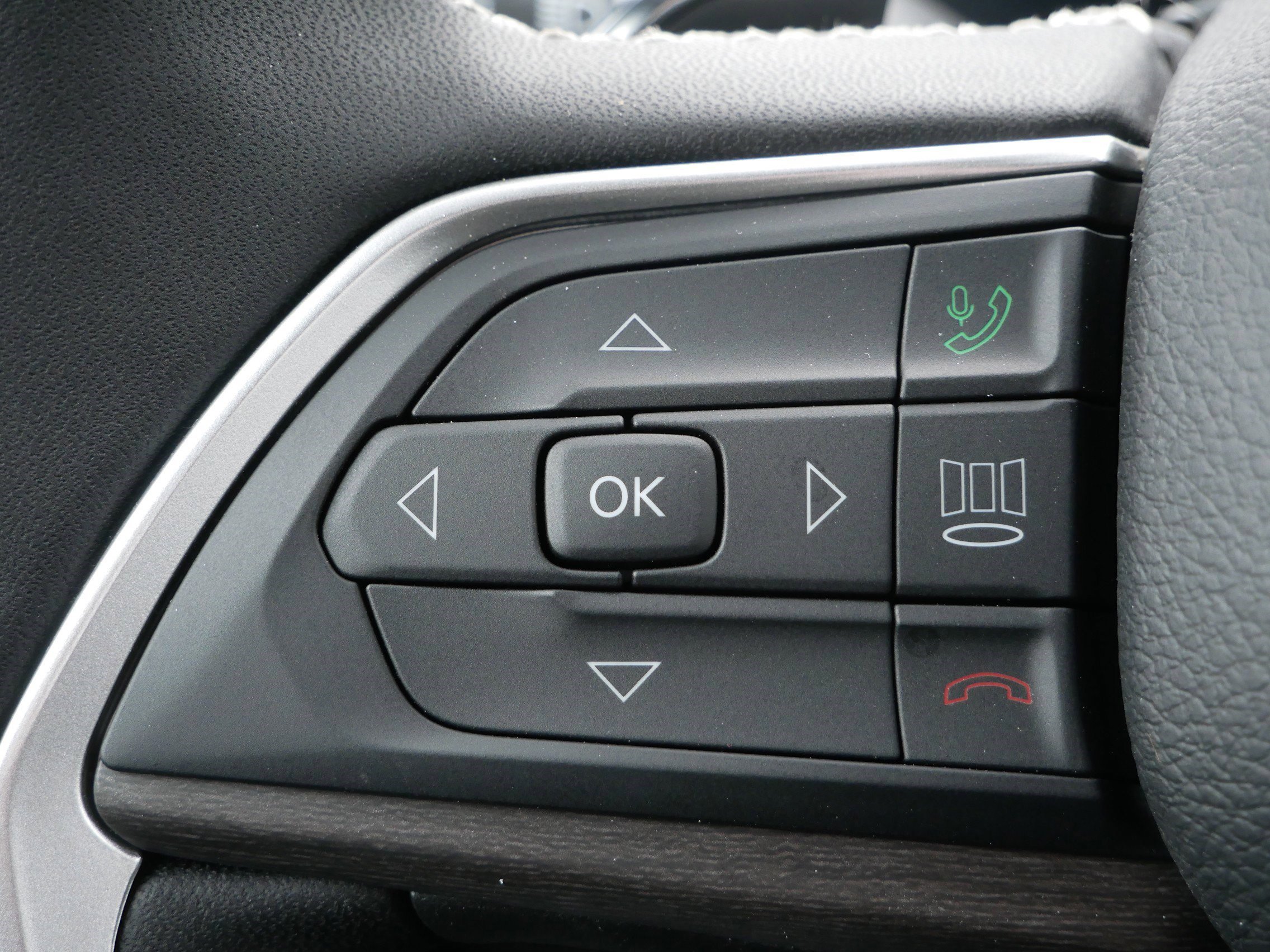 New 2026 Jeep Grand Cherokee Limited Reserve AWD/4WD image 15