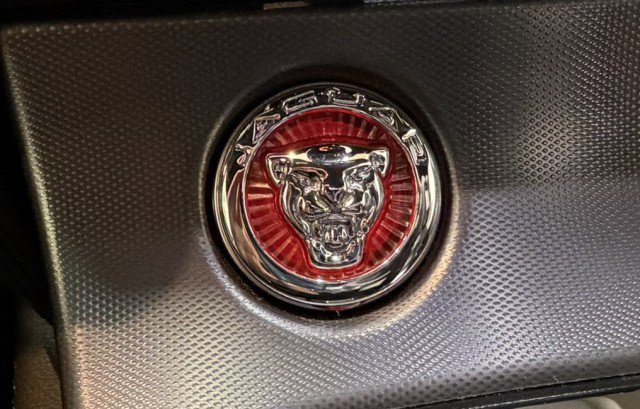 Used 2021 Jaguar F-TYPE P300 image 18