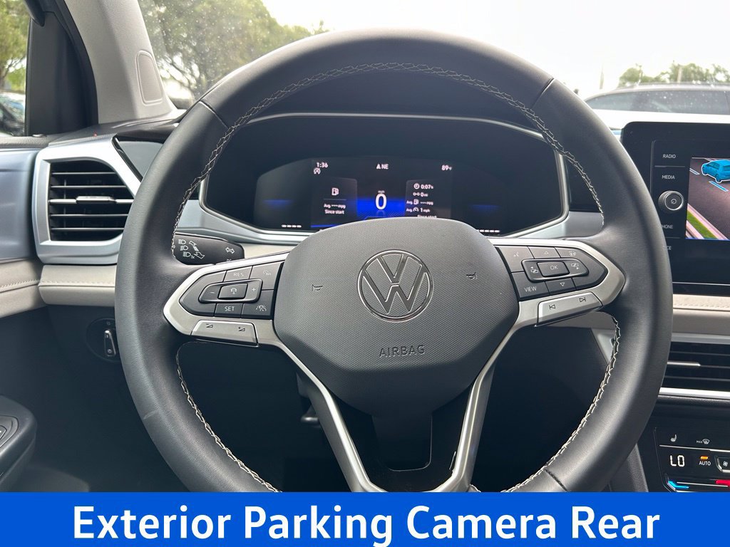 Certified 2026 Volkswagen Taos SE w/ Black Wheel Package FWD image 22