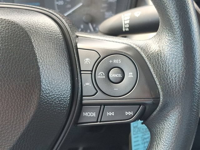 Used 2025 Toyota Corolla LE FWD image 19