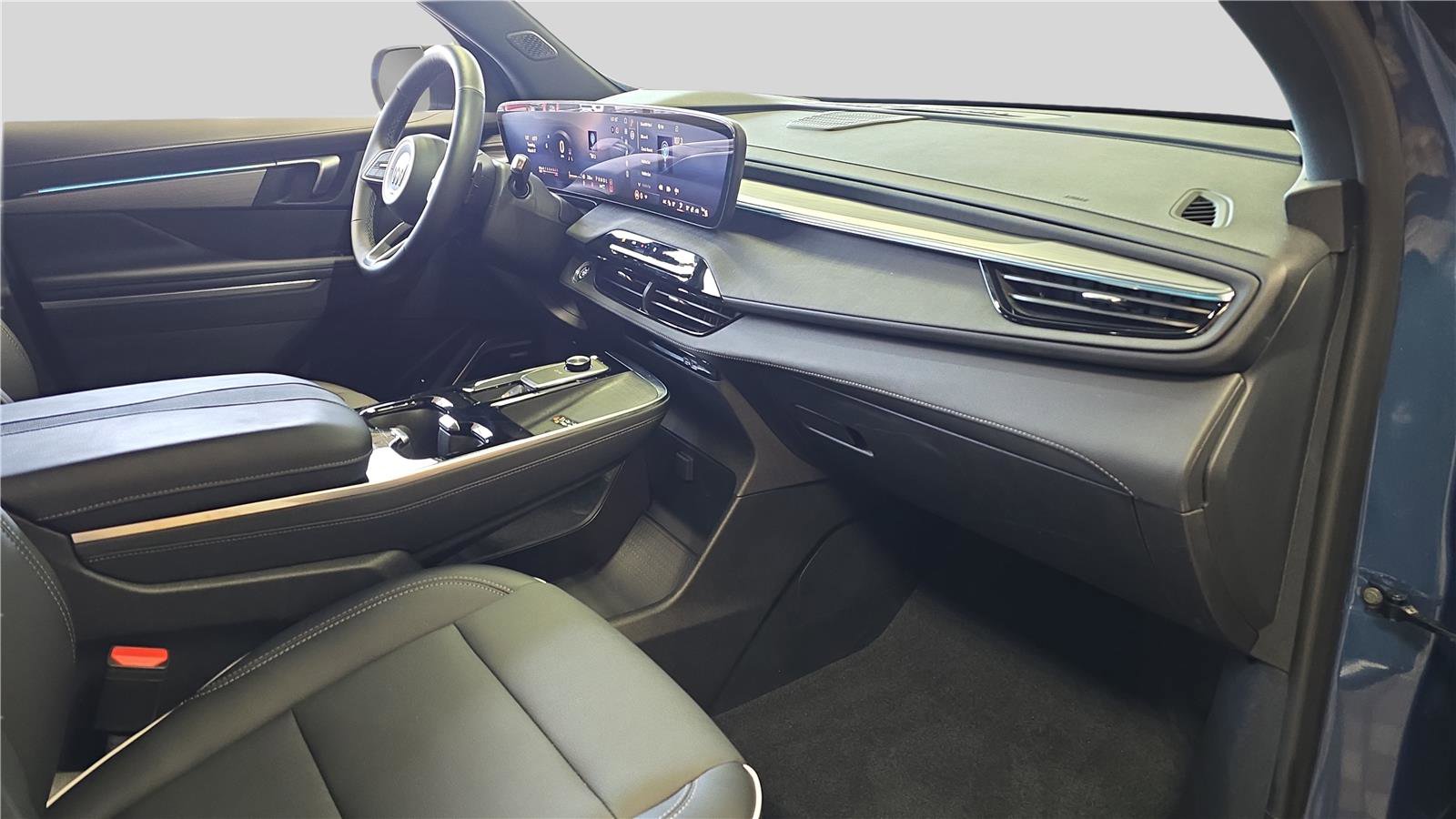 Used 2025 Buick Enclave Preferred image 16