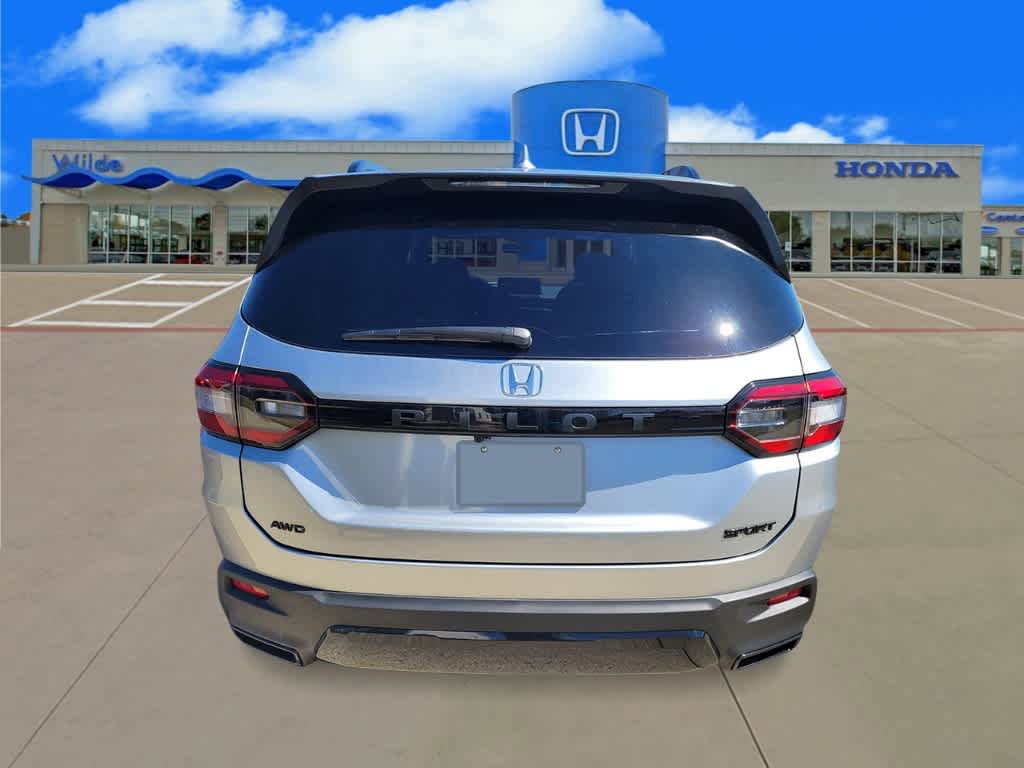 New 2026 Honda Pilot Sport image 4