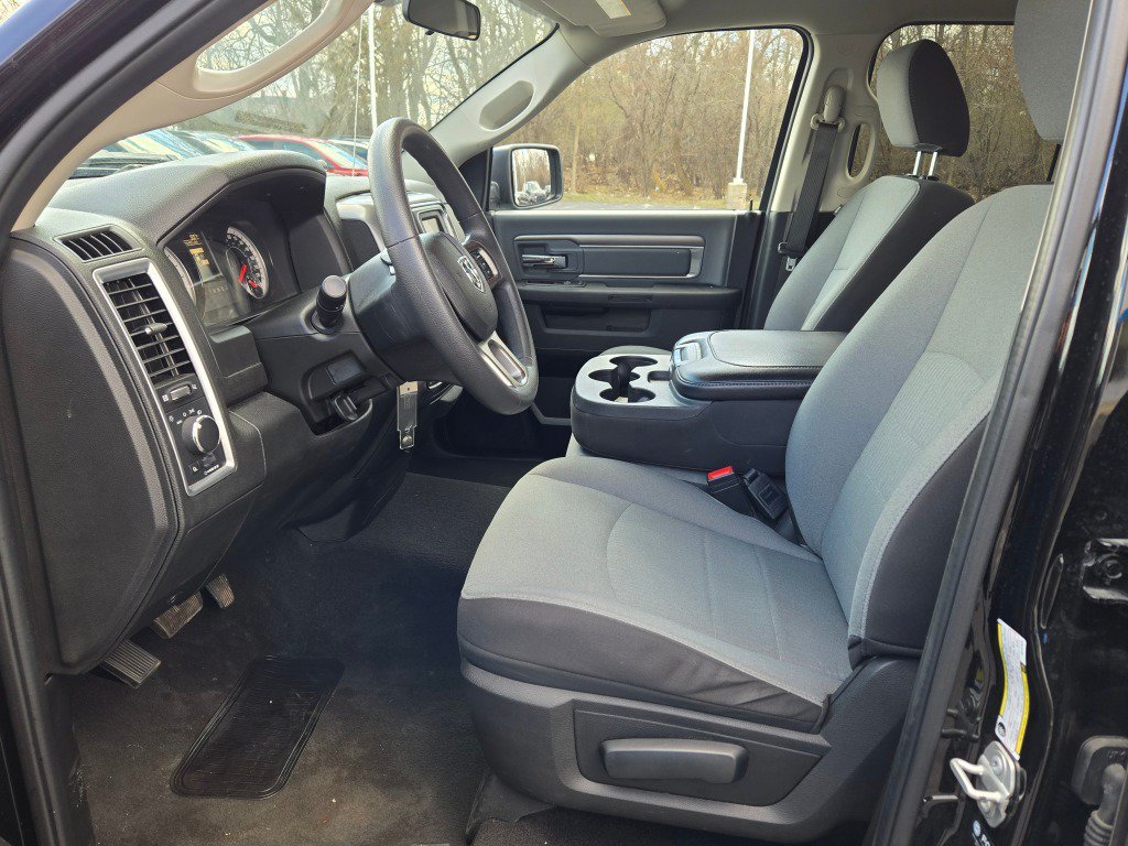 Used 2024 RAM 1500 Classic SLT AWD/4WD image 21