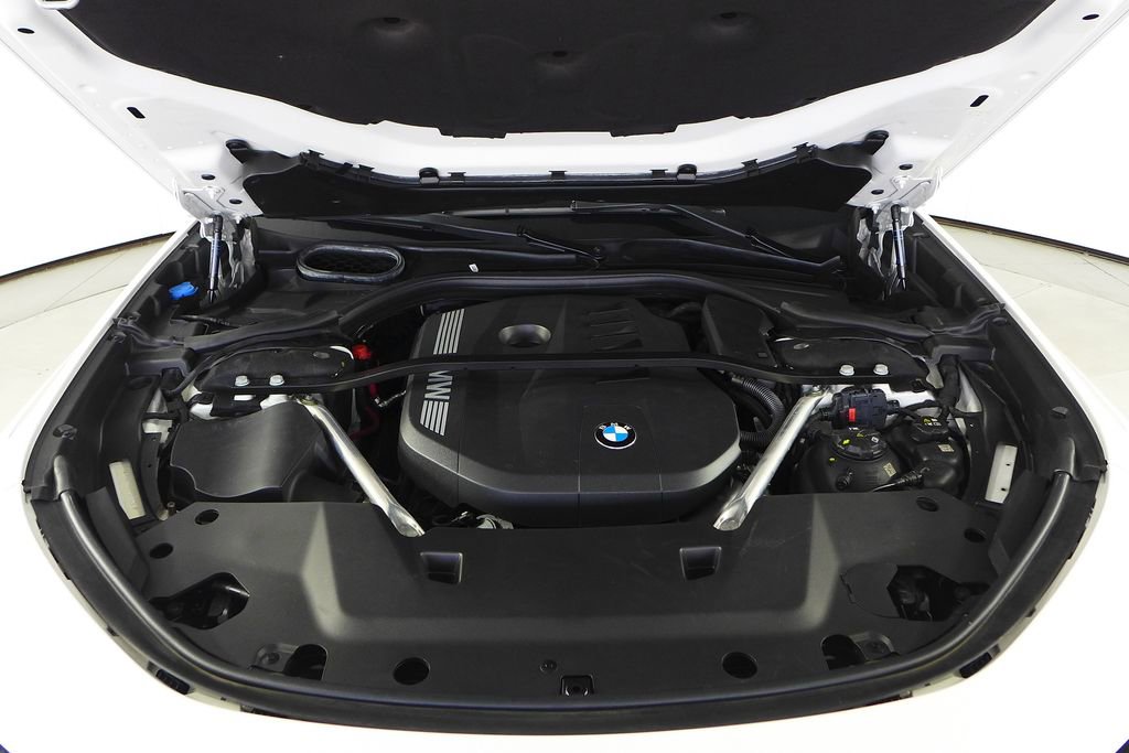 Used 2023 BMW 740i w/ Parking Assistance Package RWD image 6