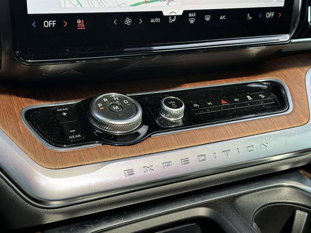 Used 2025 Ford Expedition Max King Ranch AWD/4WD image 18
