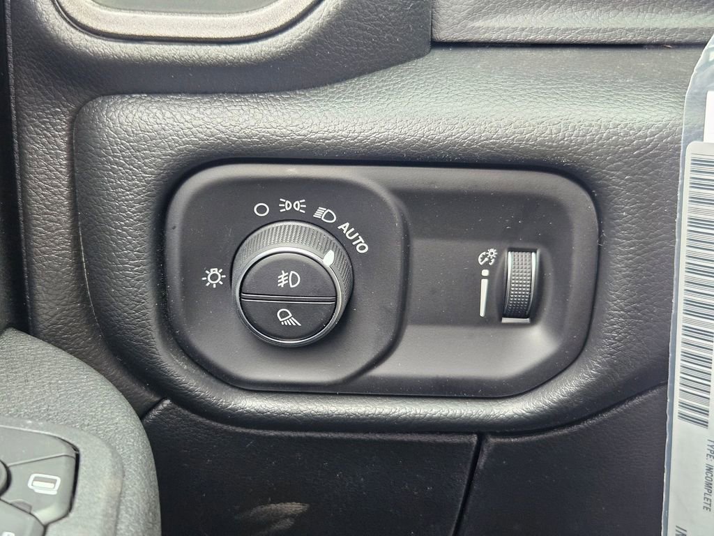 New 2026 RAM 5500 Tradesman AWD/4WD image 18
