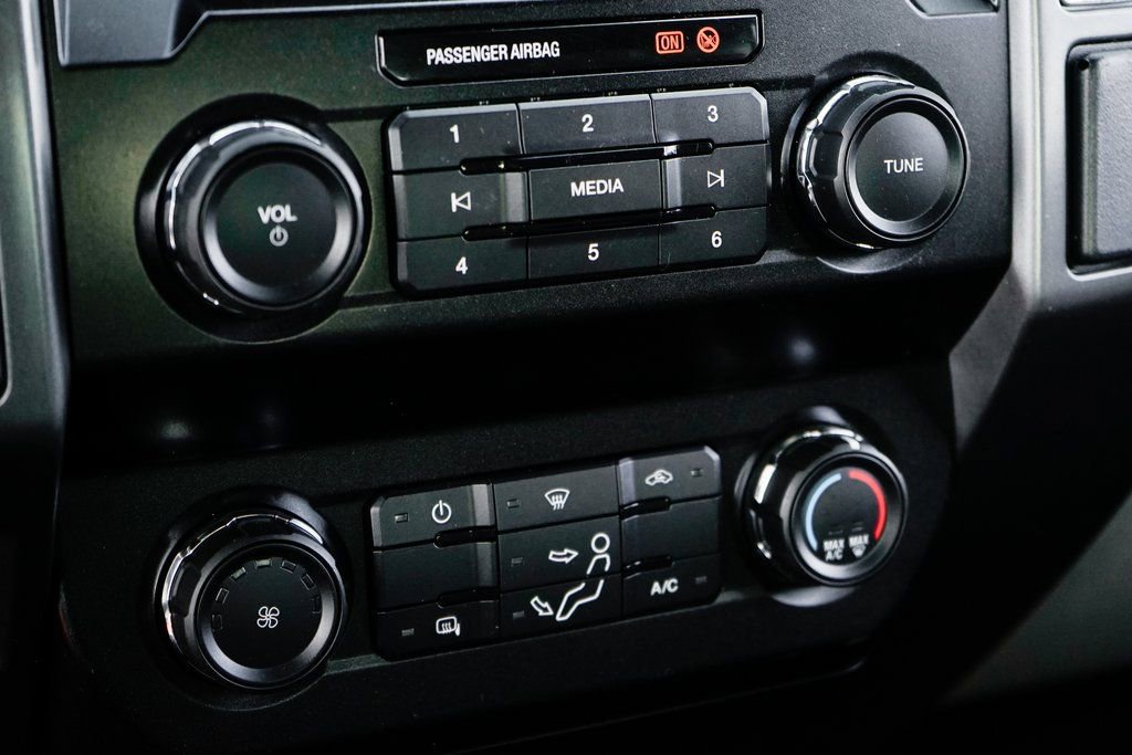 Used 2020 Ford F250 XLT w/ FX4 Off-Road Package image 32