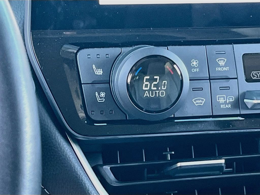 Used 2025 Toyota Grand Highlander FWD image 19