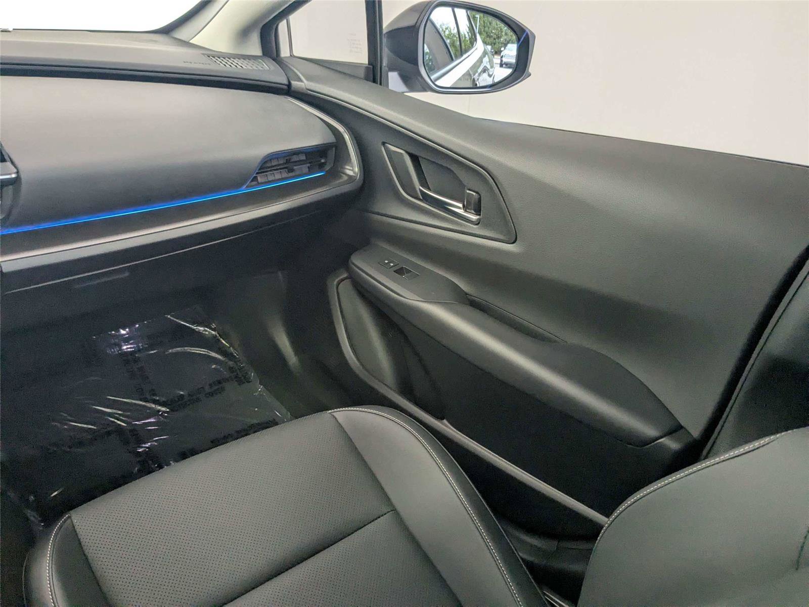 Used 2026 Toyota Prius Plug-In Hybrid FWD image 42
