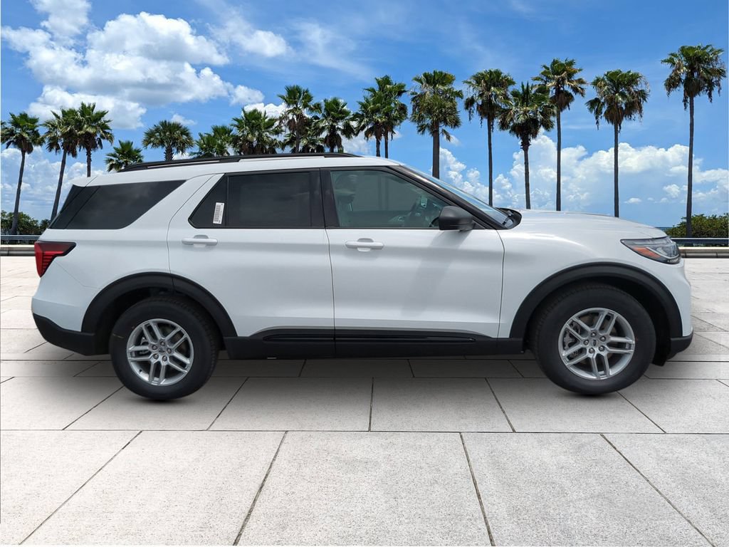 New 2026 Ford Explorer Active RWD image 8